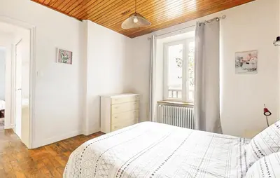 Un ou plusieurs lits dans un hébergement de l'établissement 3 Bedroom Beautiful Home In Pont-Aven