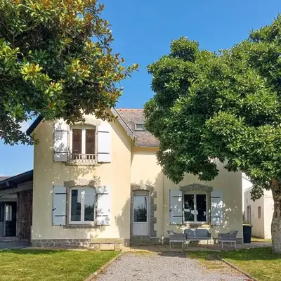 3 Bedroom Beautiful Home In Pont-Aven