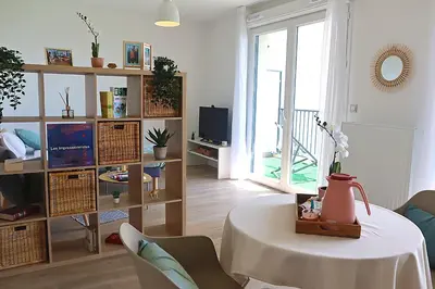 Télévision ou salle de divertissement dans l'établissement Oh Activ Brest