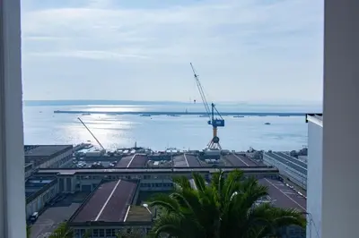 Vue générale sur la mer ou vue sur la mer prise depuis la villa