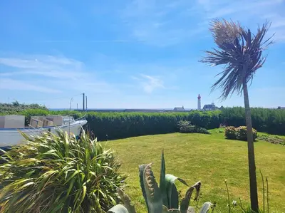 Jardin de l'établissement Le repère de Saint Mathieu