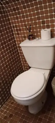 Salle de bains dans l'établissement Petite chambre dans maison individuelle