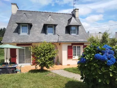 Jardin de l'établissement Petite chambre dans maison individuelle