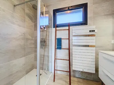 Salle de bains dans l'établissement Maison La Caravelle à Crozon