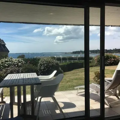 Superbe T2 - Pleine vue mer