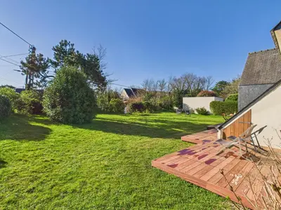 Jardin de l'établissement -NAYA- Maison familiale a deux pas de la mer