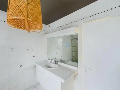 Salle de bains dans l'établissement -NAYA- Maison familiale a deux pas de la mer