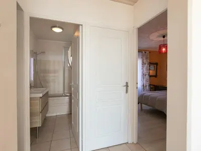 Un ou plusieurs lits dans un hébergement de l'établissement Apartment Dal d'Armor by Interhome