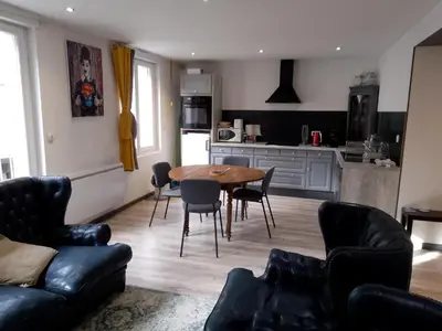 Cuisine ou kitchenette dans l'établissement Un Appartement tout à vous