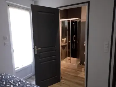 Salle de bains dans l'établissement Un Appartement tout à vous