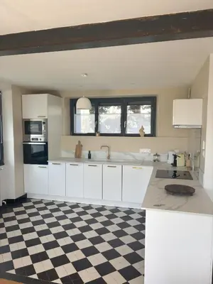 Cuisine ou kitchenette dans l'établissement maison vue mer avec terrasse