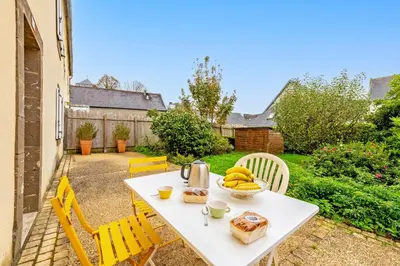 Jardin de l'établissement Kalonenn Plougastel - Maison 7p au centre-ville