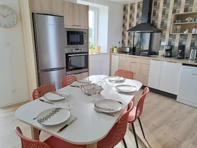 Cuisine ou kitchenette dans l'établissement Holiday Home in Brittany with Sea View