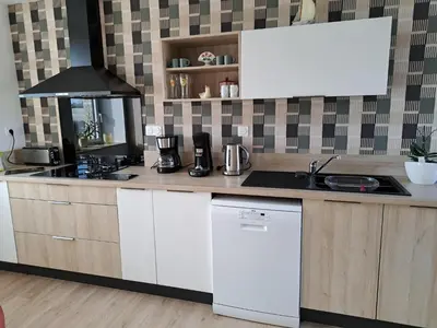 Cuisine ou kitchenette dans l'établissement Holiday Home in Brittany with Sea View