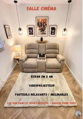 Coin salon dans l'établissement - KALON - CONCARNEAU - SALLE CINÉMA - PLAGE À 100m - VILLE CLOSE À PIEDS - WIFI - Center & beach within walking distance -