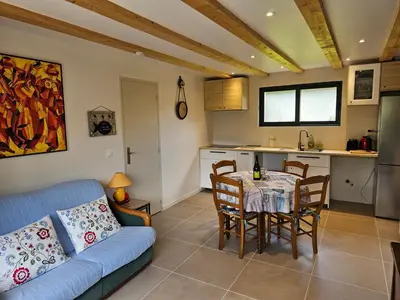 Cuisine ou kitchenette dans l'établissement Havre de paix Morgat - 1000 m Front de Mer