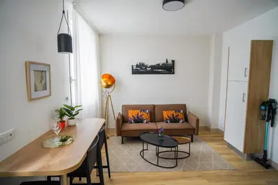 Coin salon dans l'établissement KoonTy - Chambres et Appartements à Landerneau