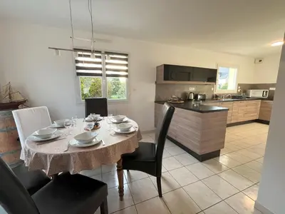 Cuisine ou kitchenette dans l'établissement Maison des Dunes