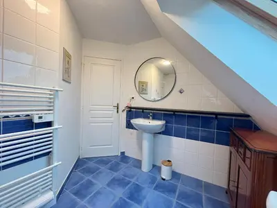 Salle de bains dans l'établissement Maison des Dunes