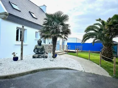 Jardin de l'établissement Maison néo-bretonne