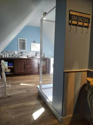Cuisine ou kitchenette dans l'établissement Maison dans un environnement boisé très calme