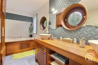 Salle de bains dans l'établissement Ti an dour