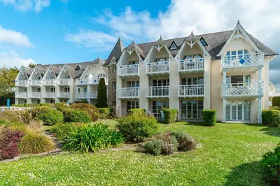 Jardin de l'établissement La plage du Trez - Charmant duplex avec vue mer