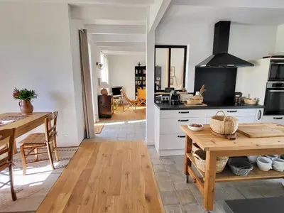 Cuisine ou kitchenette dans l'établissement 728-Belle renovation-Vue mer-Top roof-Grand confor