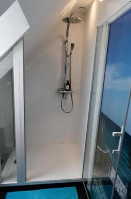 Salle de bains dans l'établissement La Galiote