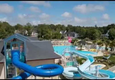 Piscine de l'établissement Magnifique Mobil home 40 m2 Grand Confort ou située à proximité