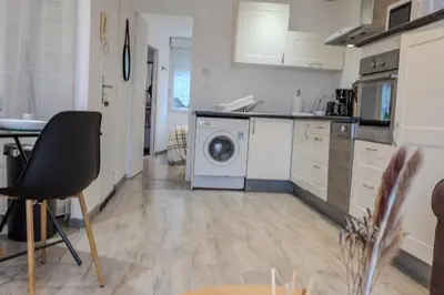 Cuisine ou kitchenette dans l'établissement Ti Gat- vue mer - wifi