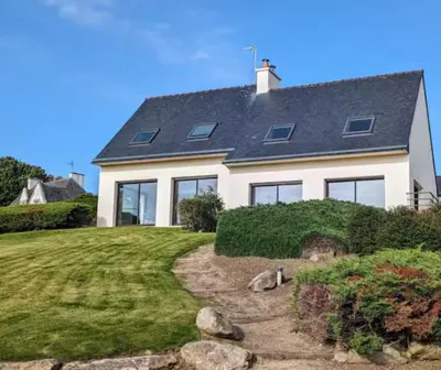 Jardin de l'établissement La marée haute - vue mer imprenable