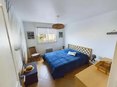 Un ou plusieurs lits dans un hébergement de l'établissement À 300m de la côte sauvage, maison familiale pour 8