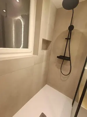 Salle de bains dans l'établissement 63m2 Lumineux proche Stang Alar