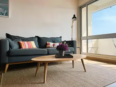 Coin salon dans l'établissement Appartement Bénodet 4 pers, proche plage - FR-1-481-169