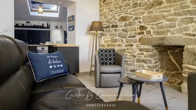 Télévision ou salle de divertissement dans l'établissement MAISON LE BONHEUR Concarneau 4 personnes