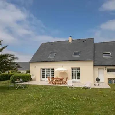 Holiday Home Ty Stella by Interhome