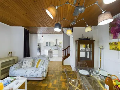 Cuisine ou kitchenette dans l'établissement Maison pour 5 - 50m du front de mer