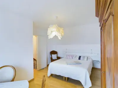 Un ou plusieurs lits dans un hébergement de l'établissement Maison pour 5 - 50m du front de mer