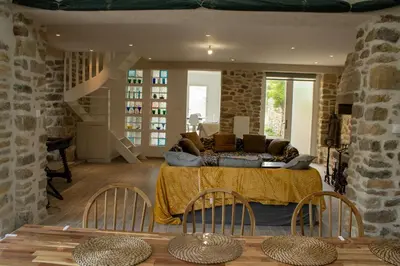 Coin salon dans l'établissement Ker Tirvi - vue mer - wifi