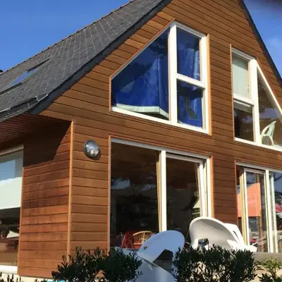 House with sea view and large garden for 8 people