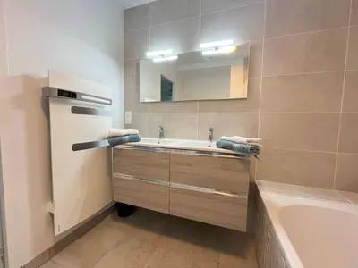 Salle de bains dans l'établissement Soleil couchant