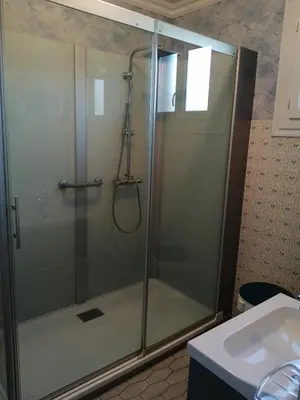 Salle de bains dans l'établissement Colette chambre chez l'habitant