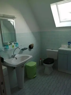 Salle de bains dans l'établissement Colette chambre chez l'habitant