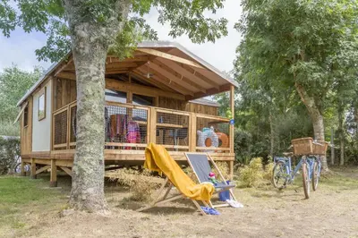 Aire de jeux pour enfants de l'établissement Camping Cap Finistère