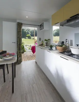 Cuisine ou kitchenette dans l'établissement Camping Cap Finistère