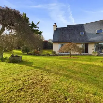 Maison spacieuse avec un grand jardin pour 7