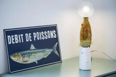 Certificat, récompense, panneau ou autre document affiché dans l'établissement L'effet mer-T2- Hyper centre