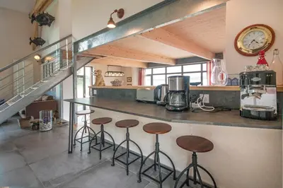 Plan de l'établissement Le Chantier d 'Ernest- Loft T4 les pieds dans l' eau