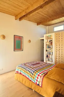 Un ou plusieurs lits dans un hébergement de l'établissement Maison moderne, ambiance californienne, proche mer